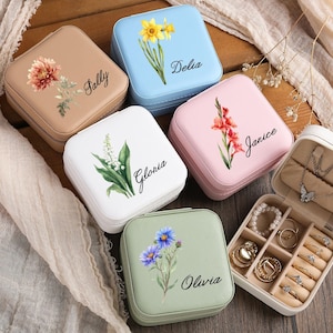Personalized travel jewelry box,Custom Bridesmaid Jewelry Box,Travel Jewelry Case with Name,Bridal Party Gift, Gift for her,Bridesmaid Gifts