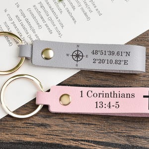 Personalized Leather Keychain,Mens gift, Mothers day gift,Engraved Leather Keychain for Men,Personalized Keychain,,Custom Leather Keychain