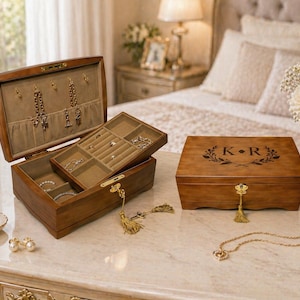 Personalized engraved Wooden Jewelry Box with Lock, Custom Engraved Jewelry Organizer, Luxury Jewelry Storage Case, best Gift for Her
