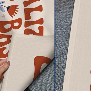 Może przedstawiać: Zestaw trzech ceramicznych kubk&oacute;w z nakrapianym, matowym wykończeniem. Kubki są w odcieniach kremu, jasnoszarym i ciemnoszarym. Każdy kubek ma prosty, minimalistyczny design.