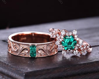 Ensemble de bagues pour couple vintage émeraude en or rose 14 carats pour lui et pour elle, alliance assortie pour mai, pierre de naissance, bague de fiançailles émeraude, grappe de bagues Moissanite