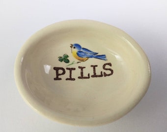 Pills dish, printed pill holder, decorative pill dish, windowsill pill dish, blue bird pill dish, mother's Day gift for mom gift for grandma