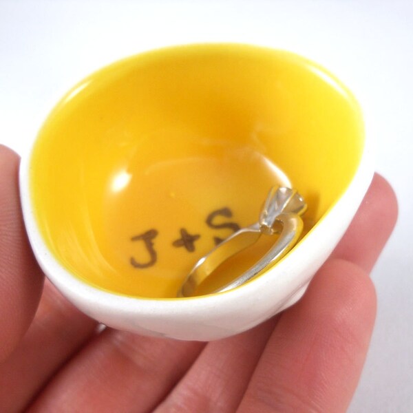 yellow ring dish, initials ring holder, personalized wedding gift, gift for bride, gift for wife, jewelry dish, ring bowl, personalized name