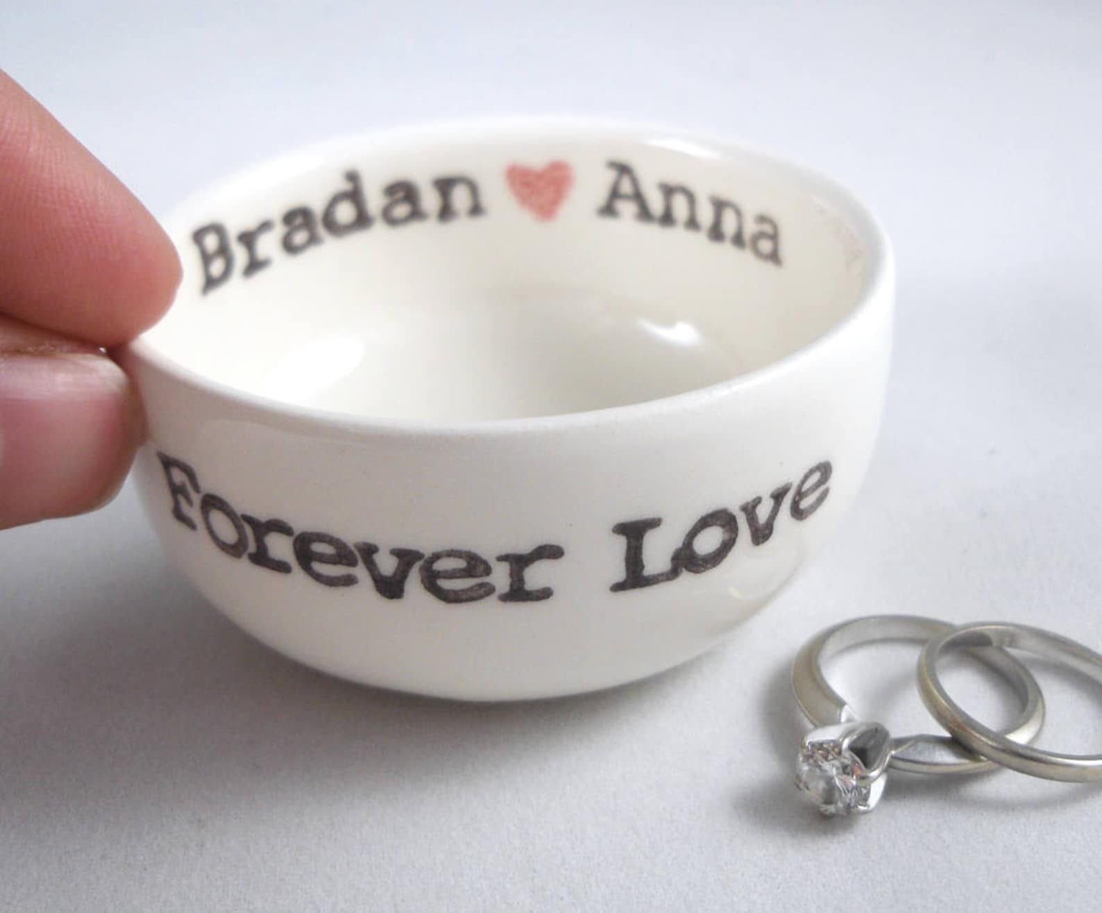 Personalized Wedding Ring Holder Engagement Gift for Bridal - Etsy Denmark