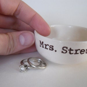 mom wife gift CUSTOM MRS RING dish bridal shower gift wedding gift wedding anniversary gift ring holder ceramic wedding ring pillow image 2