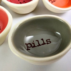 14 colors pill dish, self care gift, mother's Day gift, small ceramic pill dish, stamped pill holder, decorative pill organizer, pill bowl Elephant grey