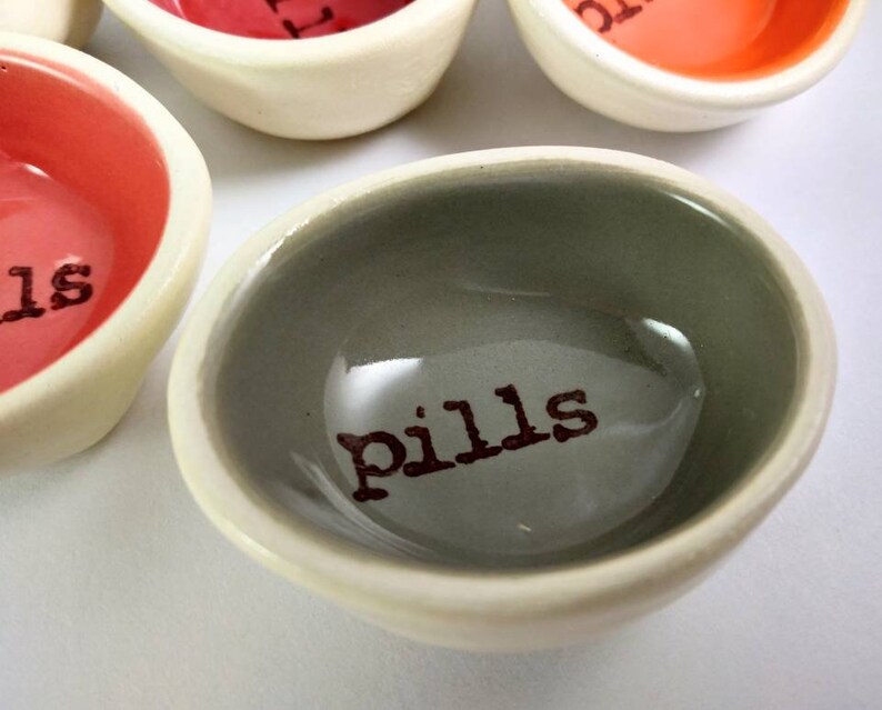 14 colors pill dish, self care gift, mother's Day gift, small ceramic pill dish, stamped pill holder, decorative pill organizer, pill bowl Elephant grey