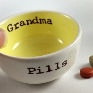 CUSTOM PILL HOLDER for grandma - print any name, choose a color, ceramic vitamin organizer or pill organizer - Christmas gift for grandma