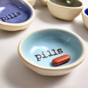 14 colors pill dish, self care gift, mother's Day gift, small ceramic pill dish, stamped pill holder, decorative pill organizer, pill bowl Light blue