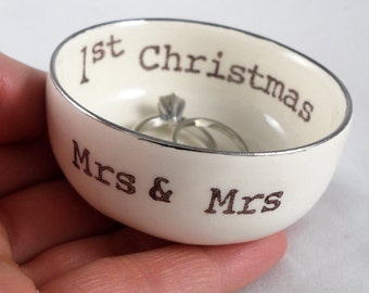 Eerste Moederdagcadeau voor een stel gepersonaliseerd voor haar Moederdag als man en vrouw of een getrouwde Moederdag ringhouder kandelaar