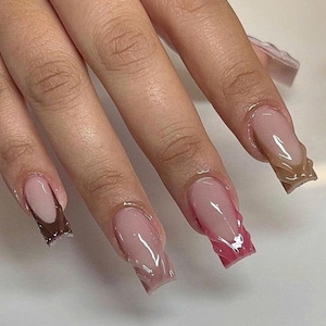 Minimal French Tip Press On Nails / Medium Square Nails / Clean Everyday Look / Handmade Nails / Gift for Her