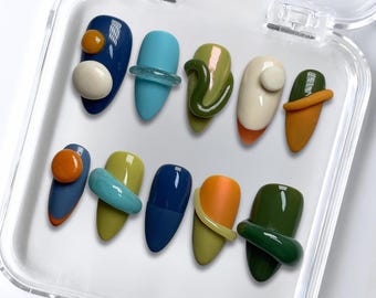 Abstract 3D Press On Nails: Retro Modern Art, Sculpted Design