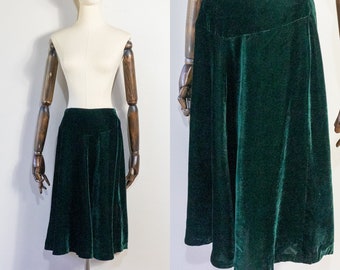 vintage 1940s 1950s Mary Muffet green velvet skirt | 40s 50s knee-length holiday party skirt | S