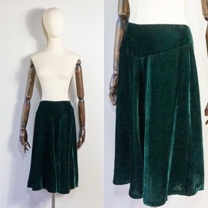 Velvet shop skirt 5x7