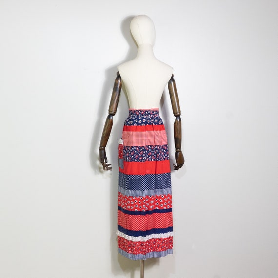 1970s red white blue patchwork print wrap skirt |… - image 5