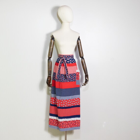 1970s red white blue patchwork print wrap skirt |… - image 2