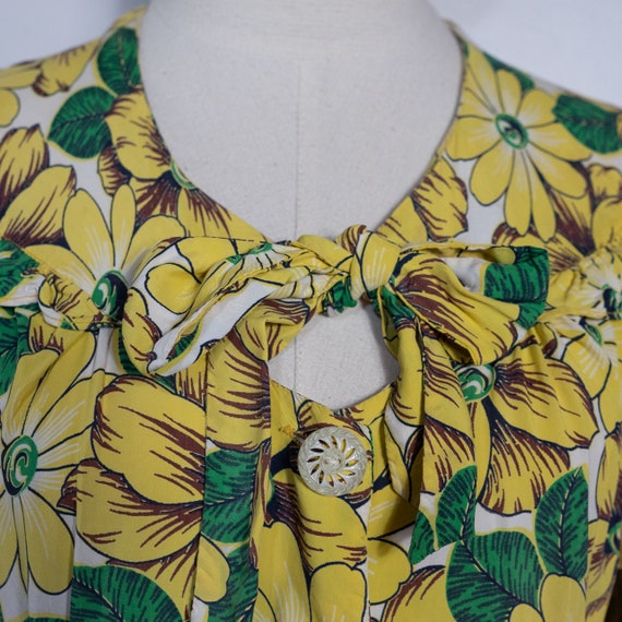 1940s yellow floral print dress | vintage 40s Sty… - image 9