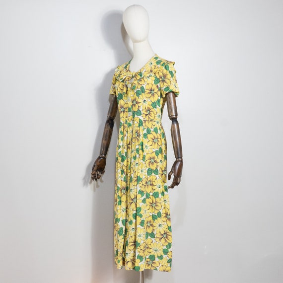1940s yellow floral print dress | vintage 40s Sty… - image 4