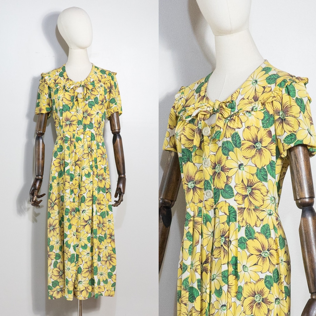 Large 1940s Yellow Floral Blouse and Skirt