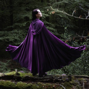 Purple velvet stretch Cloak Velvet Cape Costume Cape Fairytale Fantasy Cloak in violet Medieval larp witchcraft witch cloak