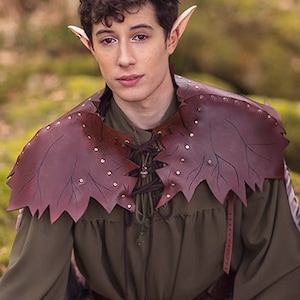 Elven leather Gorget Brown Leaf armor shoulders inspired armor historical scottish
