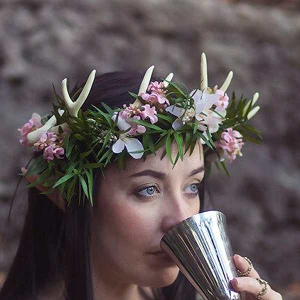 Elven Crown, White Antlers Deer Horns , Forest Elf Crown , Druid circlet