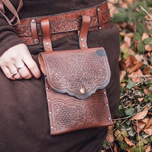 Leather belt bag Medieval pouch hip bag for LARP Alchemist Druid Steampunk druid accessories ren faire image 7