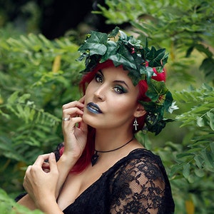 Ivy green leafs Flower crown tiara bridal circlet romanthic celtic image 1