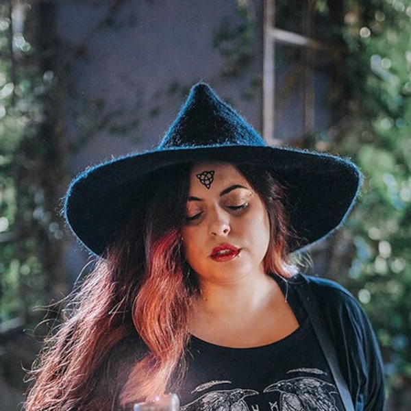 Chapeau de sorcière sorcier magique petit - sorcier Laine noire Grand chapeau pointu en feutre witchy wicca dark academia