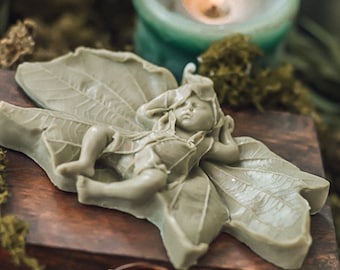 Soap Green Handmade with Sandalwood scent Glycerin Soap vegan fairy baby leaf  gift pack