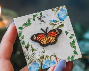 Enamel Pin Butterfly Monarch orange