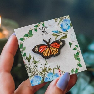 Enamel Pin Butterfly Monarch orange