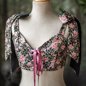 Flower top , Heart shaped bodice corset cottagecore style  corset vest, Wench regency steampunk
