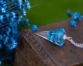 Flowers pendulum necklace crystal jewelry Crystal Resin Pendant Real Flower Jewelry resin necklace modern pressed flower jewelry