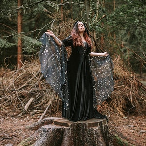 Black Witch Costume Dress Medieval Celtic Gown Wiccan Elven Dress Long Sleeves With Stars Celestial Inspiration Witchcraft Etsy UK