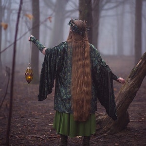 Elven Robe, Elvish Fashion Kimono, Vintage Velvet Oak Leaves Fabric - Etsy