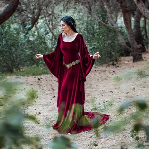 Burgundy medieval dress red velvet preraphaelite ren fair elven costume celtic medieval velvet dress