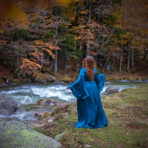 Medieval Robe Pre-raphaelite dress inspired costume overdress chiffon surcoat medieval dress romantic coat blue and silver elven elvish robe imagem 2