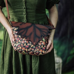 Sac à main elfique en tissu de châtaignes et cuir automnal nature cottagecore noir et marron druide inspiré sorcière sac à bandoulière sac à main