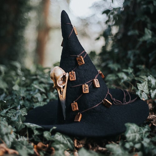 Witch Hat Wizard Magic Hat With Raven Skull and Runes  display picture 3