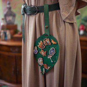 Pin Holder - Enamel Pin Display Belt Bag - Leather Ita bag Belt