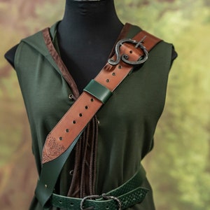 Elf leather belt with leaves in brown and green , LARP druid elven bet adjustable corset belt leather