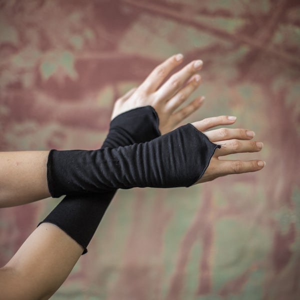 Black Elven cuff - Pair of Arm Warmers - Forest Witch - Gauntlets - Bracers