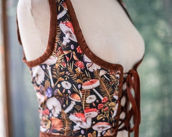 Corsage Renaissance, corset champignons style cottage, gilet corset, fée régence