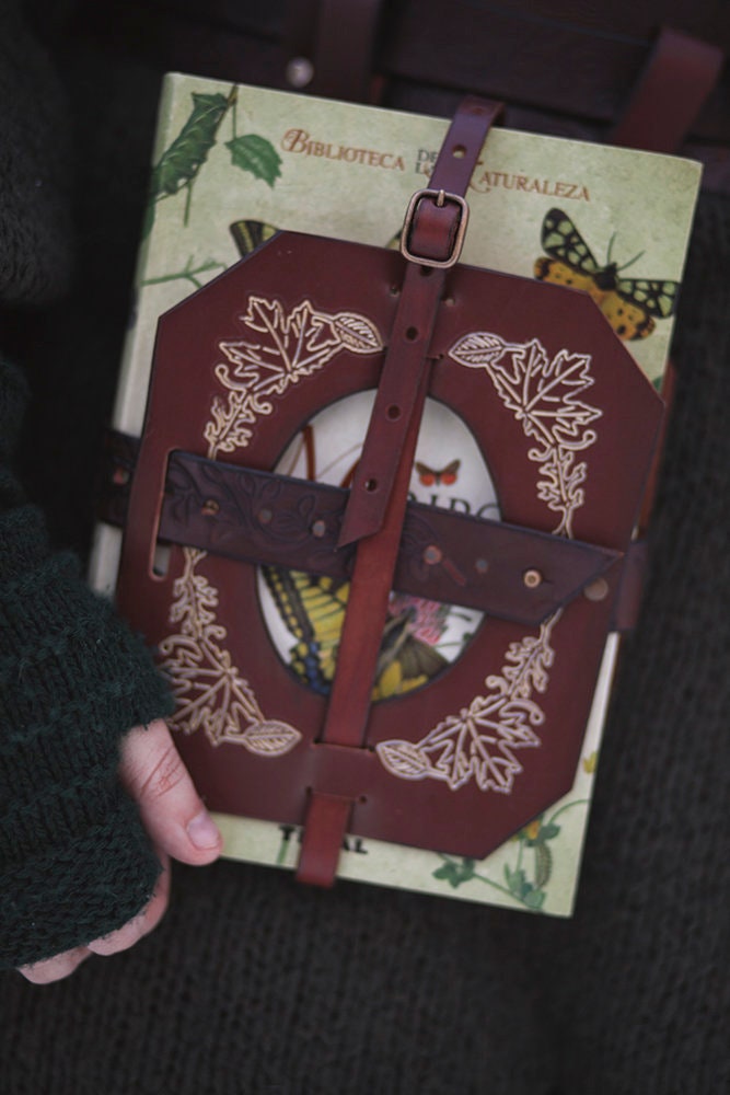 Book Holder - larp leather book bag -  book lover gift - waist book Holster - Book of shadows - spell book - witchcraft gold brown