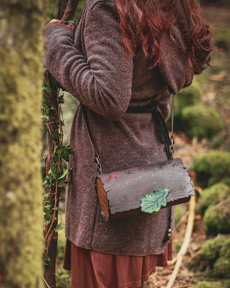 Log bag wood and leather nature form Druid witch inspired handbag shoulder bag goblincore cottagecore image 6