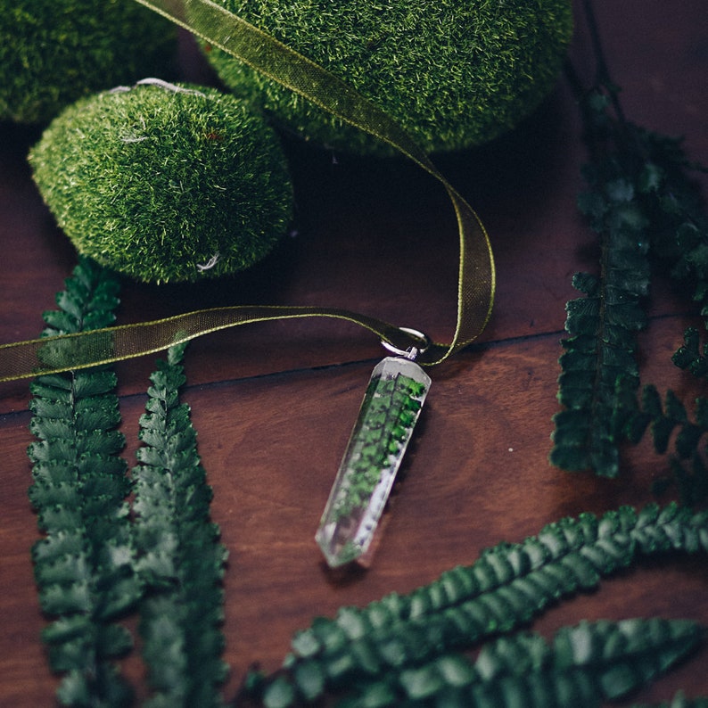 Fern necklace resin necklace pendant raw crystal point quartz form im green pressed flower jewelry image 3