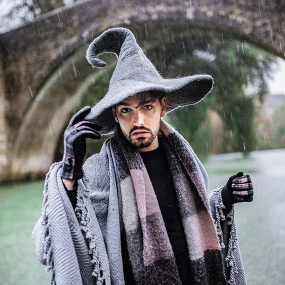 ウールフェルト製ウィッチハット - ツイステッドポイント、ウィッカ