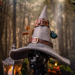 Alchemist witch hat adventurer larp magician forest wizard hat felted hat wool Halloween costume witch costume larp hat Gray