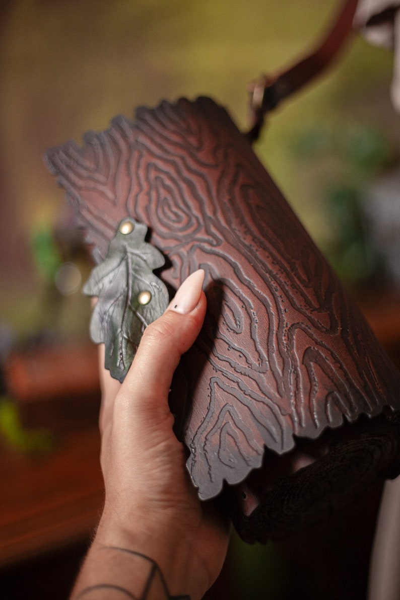 Log bag wood and leather nature form Druid witch inspired handbag shoulder bag goblincore cottagecore image 2